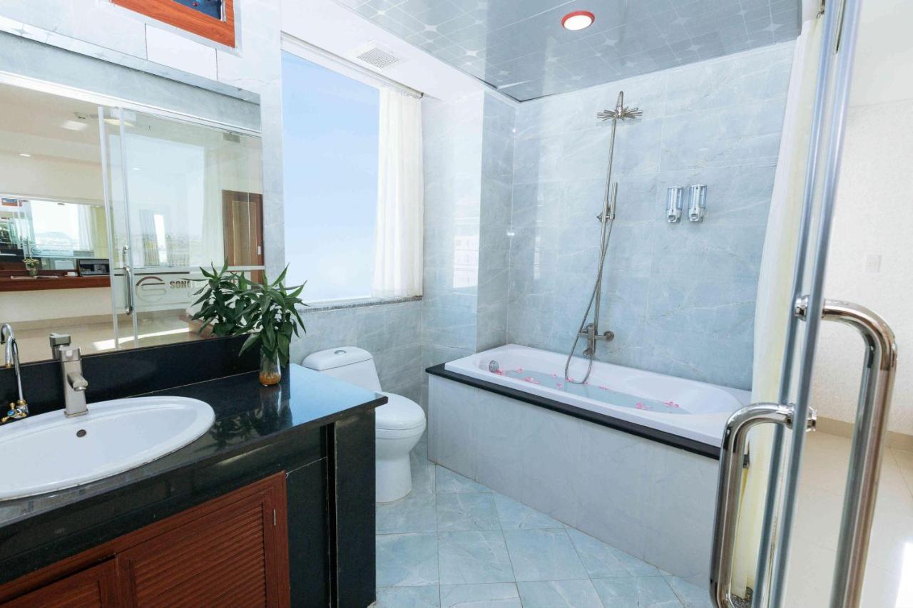 Emerald Boutique Hotel Danang Bagian luar foto